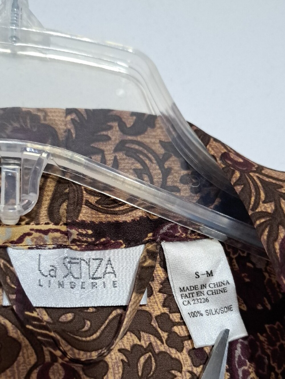 100% Silk, 2000's Silk Robe - Picture 2 of 6